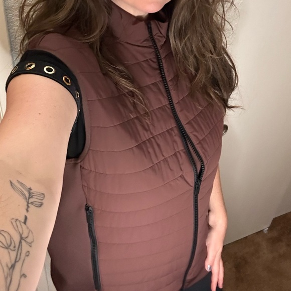 NWT Women’s XL Asher Golf Tech Vest. - Picture 15 of 16